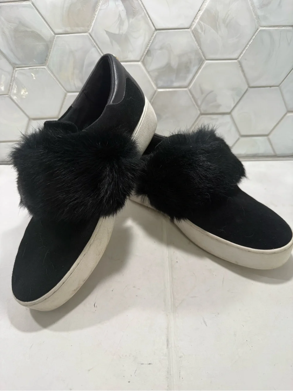 Michael Kors Maven Black Suede Slipon Sneakers Fur Cuff Sz 8.5 Chic Comfort